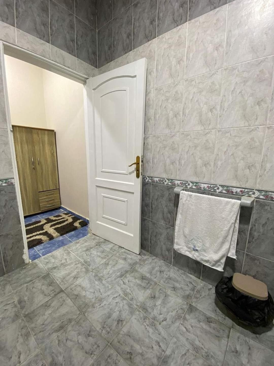 Richard Pyramids Inn Hotel Kafrat al Jabal Exterior photo